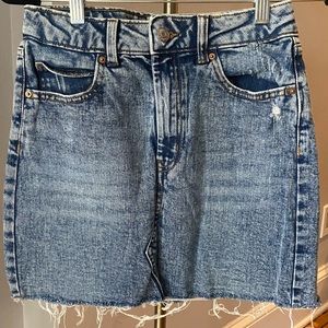 Acid Wash Denim Stretch Skirt with Raw Hem